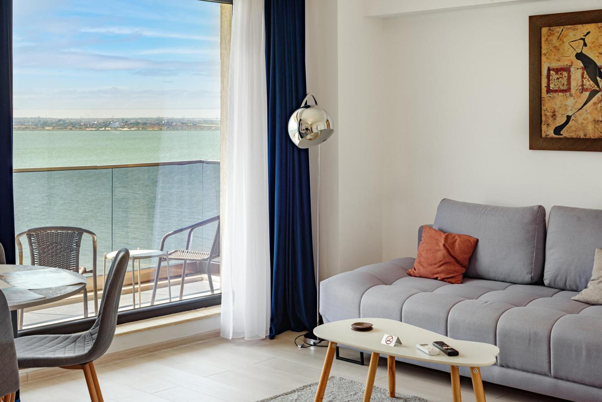 Azure Sea Apartments - Bychoice Mamaia Exterior foto